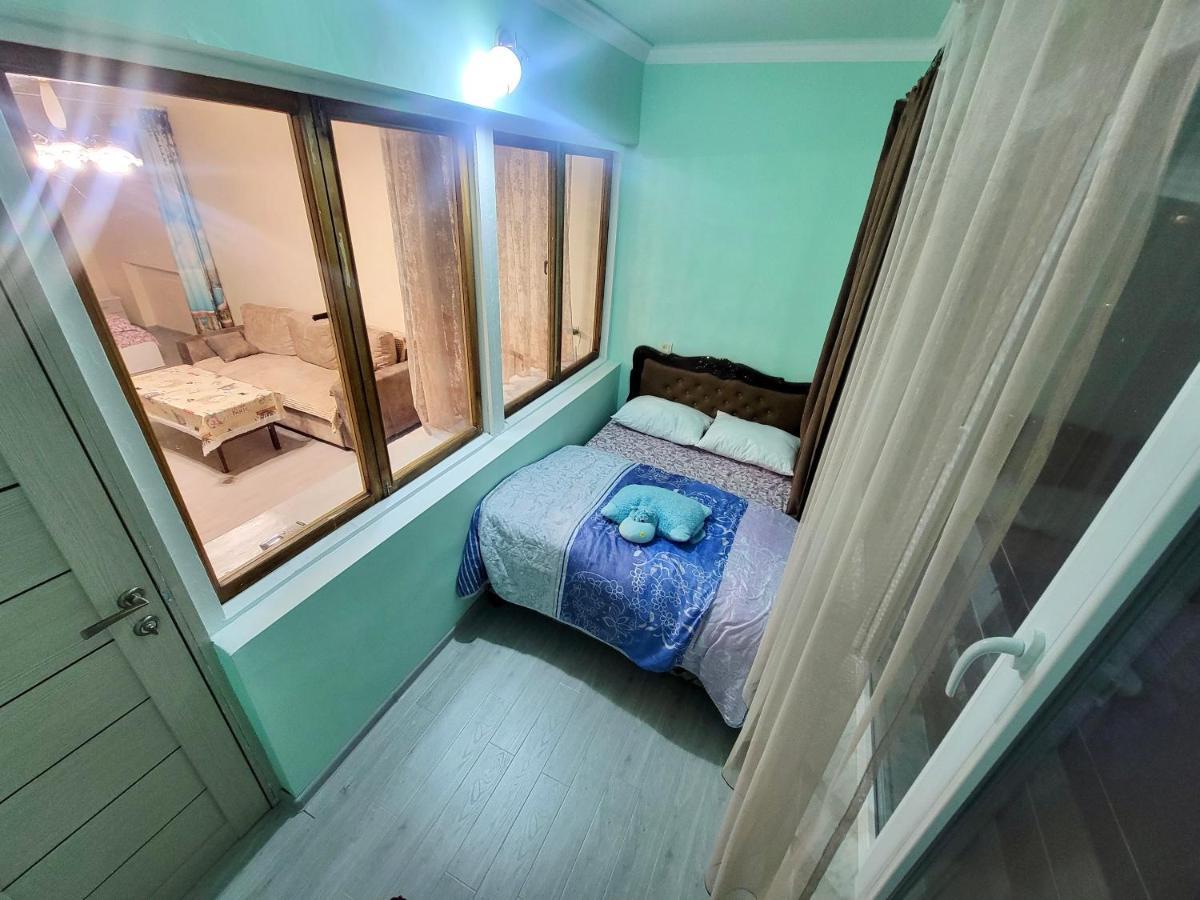 Sunny Apartment Close To Erebuni Mall Erevan Exterior foto